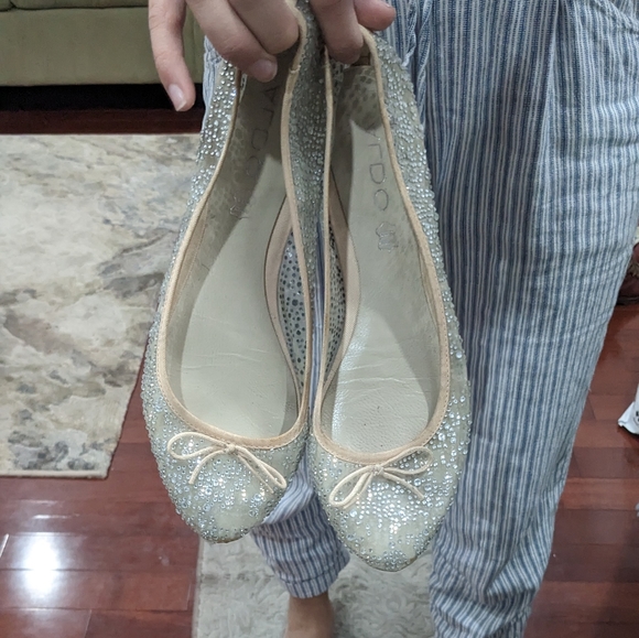 Sparkly flats - Call it Spring - size 8 - Picture 3 of 3